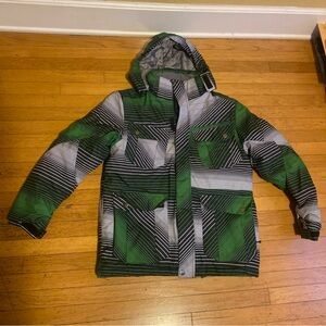 Milennial three tornado ski/snowboard jacket youth XL